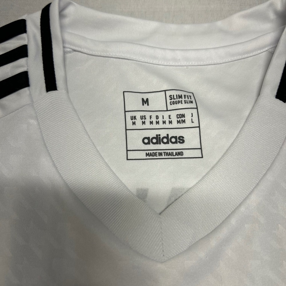 Adidas Real Madrid 24/25 Home Jersey Bellingham 5 White Slim Fit HA8870 Mens M - Picture 7 of 9